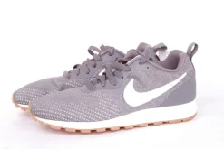 NIKE 916797 WMNS MD RUNNER 2 ENG MESH  Damen Sneaker grau