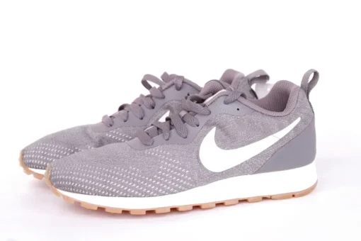 NIKE 916797 WMNS MD RUNNER 2 ENG MESH  Damen Sneaker grau