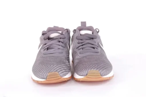 NIKE 916797 WMNS MD RUNNER 2 ENG MESH  Damen Sneaker grau