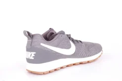 NIKE 916797 WMNS MD RUNNER 2 ENG MESH  Damen Sneaker grau
