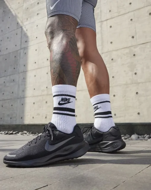 Nike Revolution 7 schwarz FB2207
