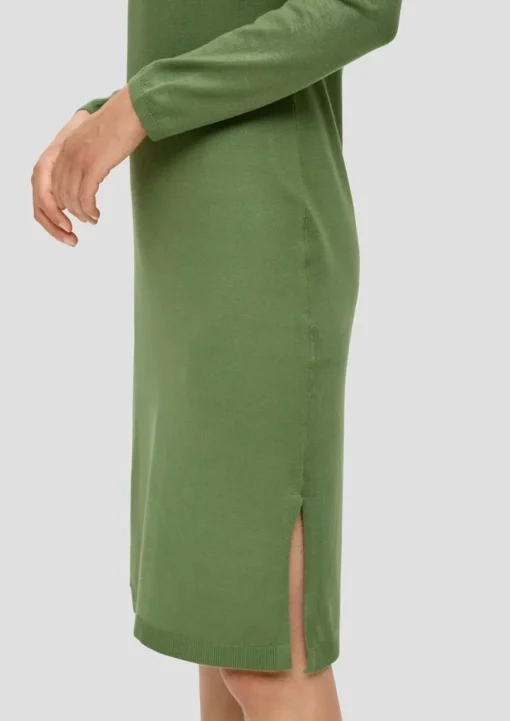 S.Oliver Strickkleid grün & schwarz S23 2138237