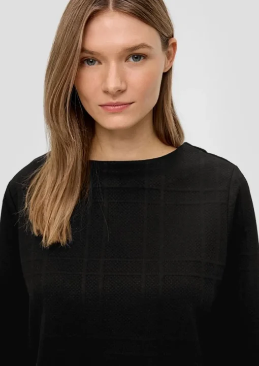 S.Oliver Sweatshirt mit Musterstruktur rot & schwarz S23 2139339