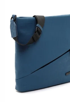 Tamaris Umhängetasche Crossbody-Bag Jella Neopren-Optik blau S22 32030,532